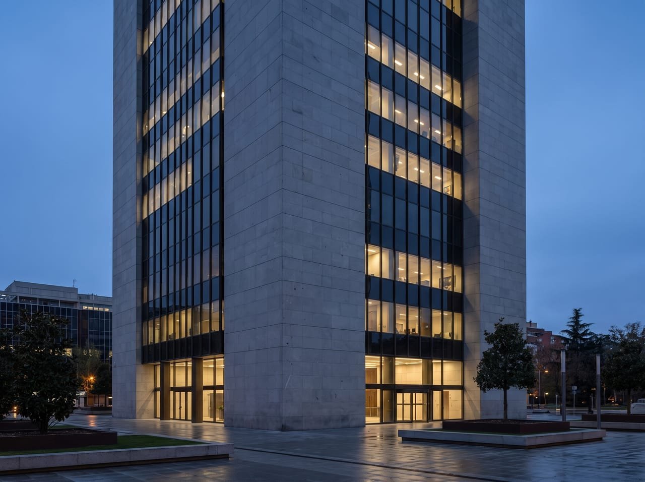 Sale & leaseback de sede corporativa, Distrito financiero · Madrid